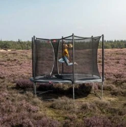 Cama Elástica BERG Favorit 270 Grey + Red Comfort 19 Cama Elástica BERG Favorit 270 Grey + Red Comfort -Berg cama elastica BERG Favorit Regular 270 Grey girl red seguridad saltador boti boti trampolin colchoneta 3 ad l