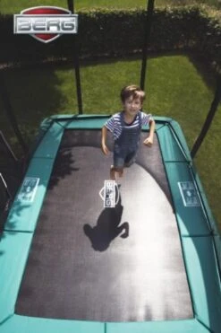 Cama Elástica BERG Ultim Champion 330 + Red Deluxe