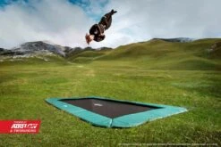 Cama Elástica BERG SPORTS Ultim Champion ECO 410 FlatGround 18 Cama Elástica BERG SPORTS Ultim Champion ECO 410 FlatGround -Berg cama elastica rectangular nivel cero suelo BERG Ultim Champion Flatground Green 410 3 ad l 1