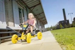 Coche De Pedales BERG Buzzy BSX -Berg coche pedales berg buzzy bsx 7 ad l