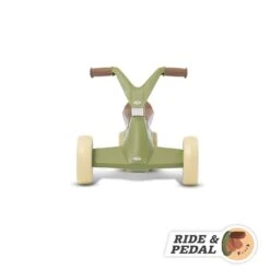 BERG GO² Retro Green Andador Evolutivo A Coche De Pedales -Berg correpasillos coche pedales 2 en 1 BERG GO2 Retro Green Front 1500x1500 LR ad l