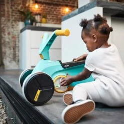 Correpasillos BERG GO Twirl Turquoise -Berg triciclo correpasillos 8715839085334 BERG GO Twirl Turquoise 1500x1500 m3 lr ad l